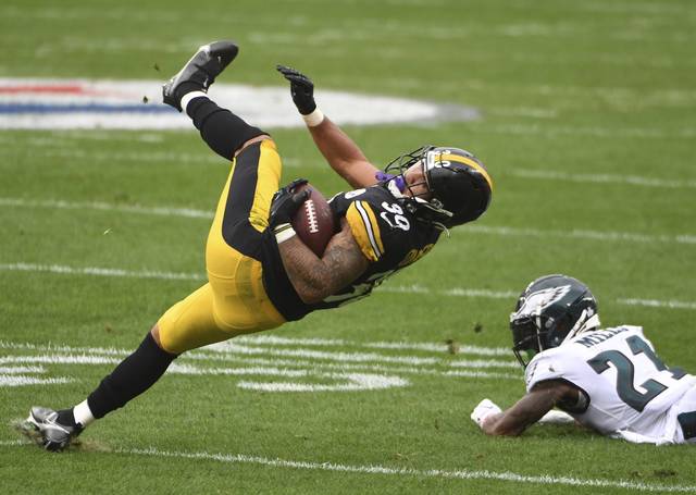 3543084_web1_ptr-SteelersEagles05-101220