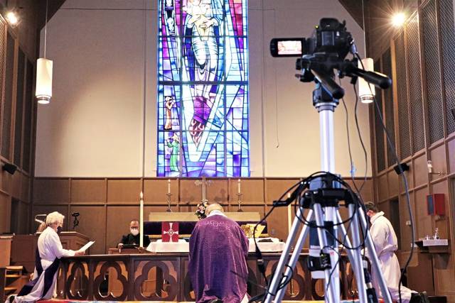 3547743_web1_nj-lo-AshWednesday4-022521