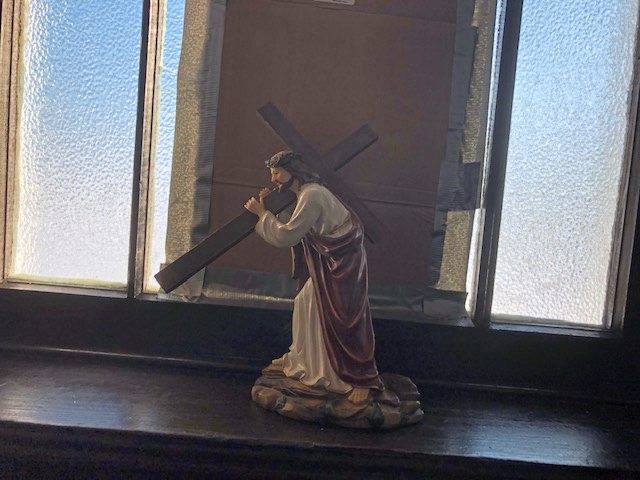 3562957_web1_Religious-figurine
