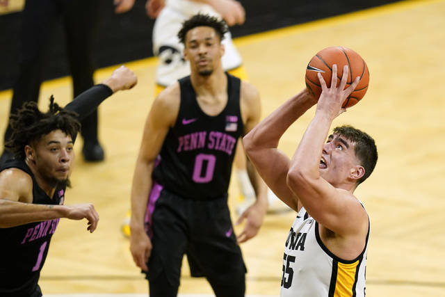 Luka Garza becomes Iowa basketball's all-time leading scorer