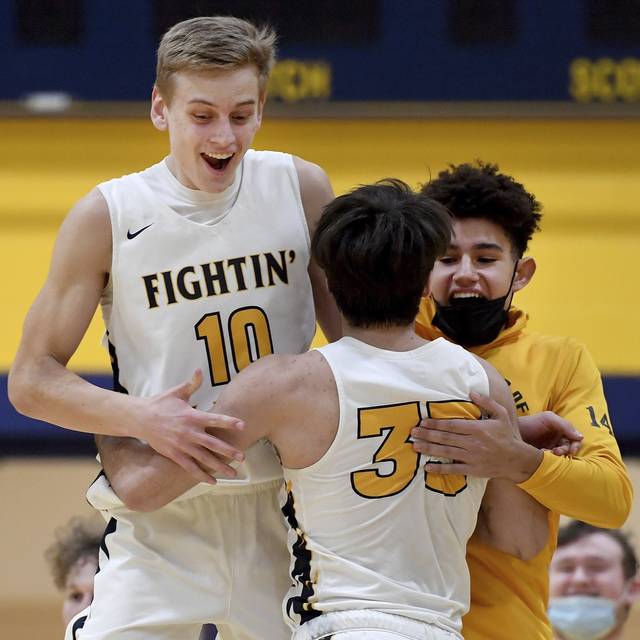 Mars grinds out win over Franklin Regional in Class 5A first round