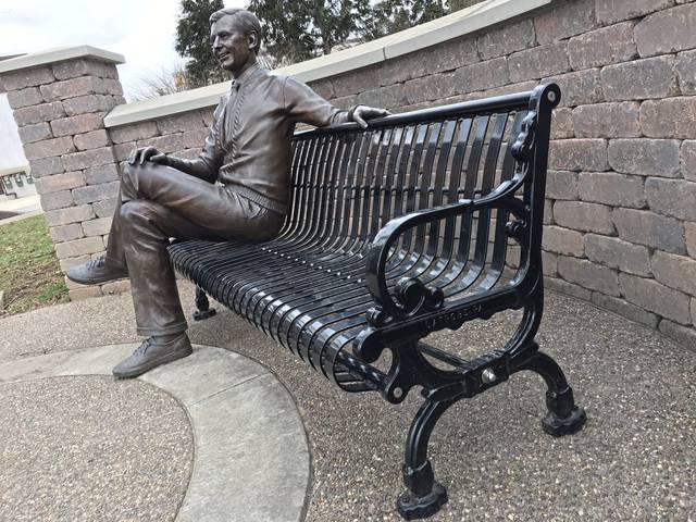 3600593_web1_gtr-RogersBench2-030421
