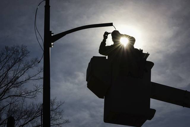 3641178_web1_ptr-solarlights001-031821