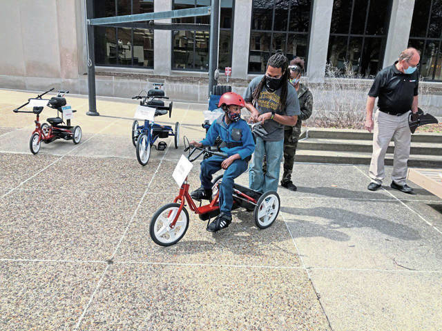 3644699_web1_gtr-AdaptiveBikes1-031721