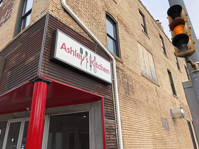 3650685_web1_vnd-ashleyskitchen2-032821