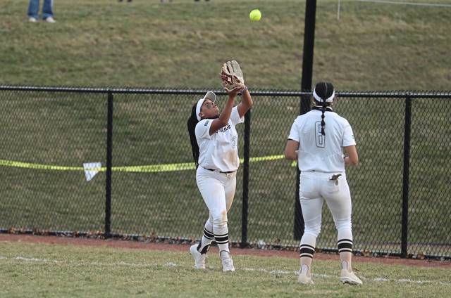 3653411_web1_gtr-CalSoftball6-032021