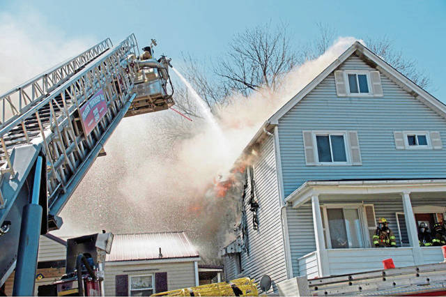 3657883_web1_vnd-springdalefire4