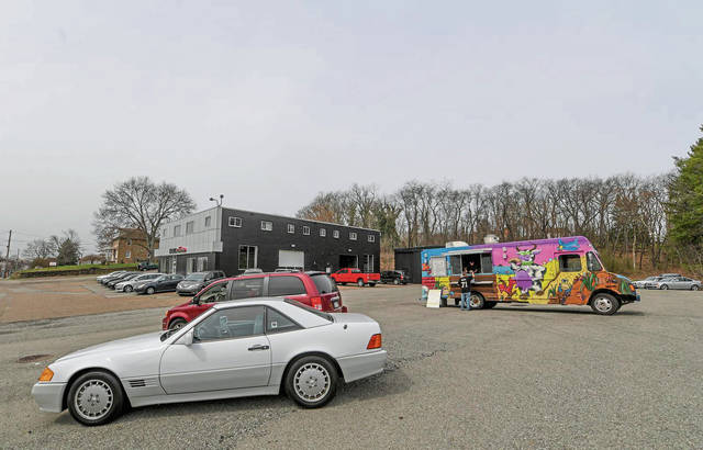 3671069_web1_VND-LBfoodTruck102-032721