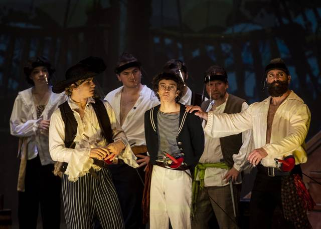 3671530_web1_gtr-lo-pirates004-032921