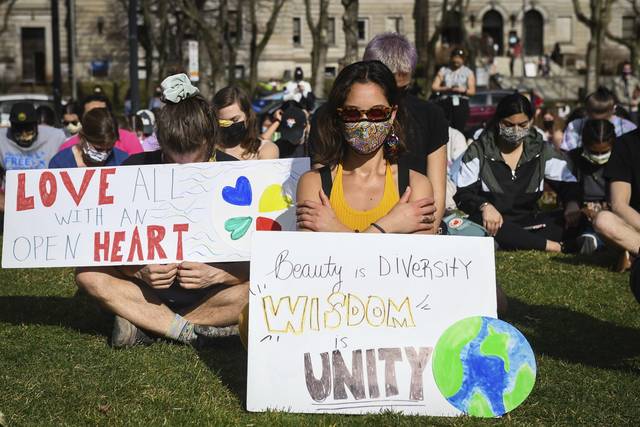 3672900_web1_ptr-solidarityrally005-032521