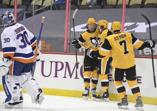 3682367_web1_ptr-Pens-Islanders02-032821