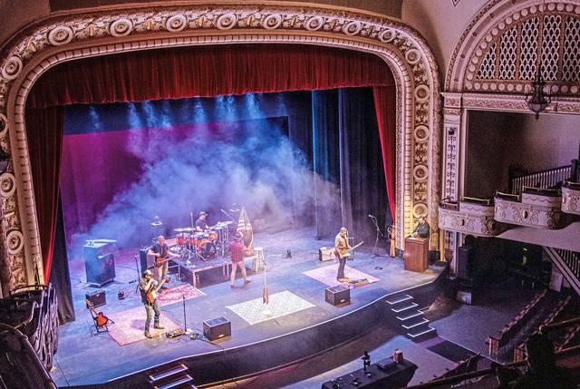 3690945_web1_gtr-palaceconcerts-033121