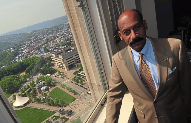 Larry Davis, pioneering dean of Pitt School of Social Work, dies at 74