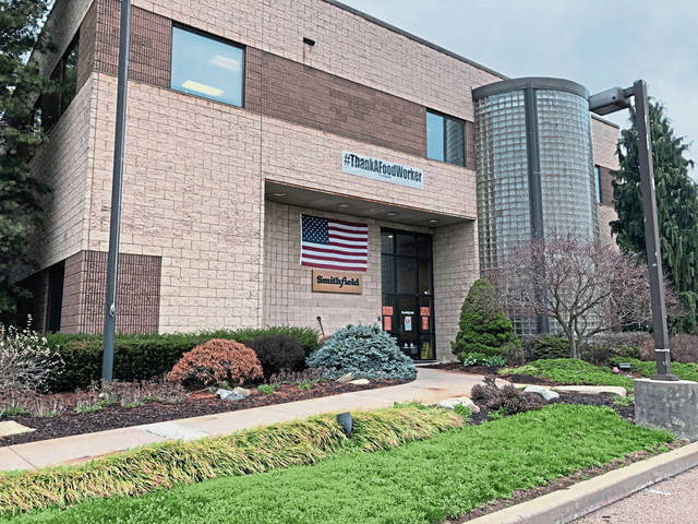 3698619_web1_vnd-smithfielddonation3-040221