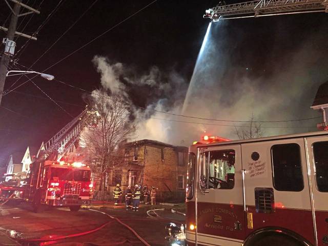3702123_web1_vnd-2Fires3rdAveTHREE-040221