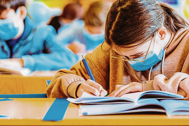 3712026_web1_web-school-kids-mask-002