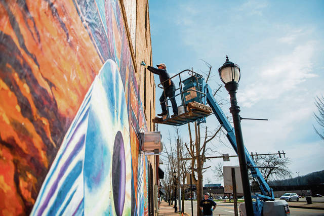 3718308_web1_VND-Mural-334-040621
