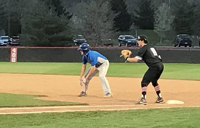 Hempfield bounces back to earn split with Upper St. Clair