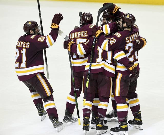 3724097_web1_ptr-UmassDuluth10-040921