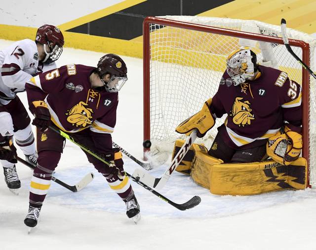 3724097_web1_ptr-UmassDuluth15-040921