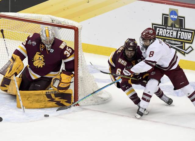 3724097_web1_ptr-UmassDuluth16-040921