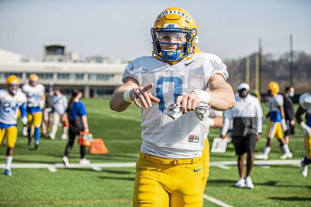 3727303_web1_gtr-PittFBspring02-040921