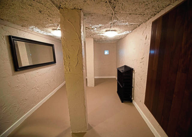 3729475_web1_gtr-ZambanoHouse007-041521
