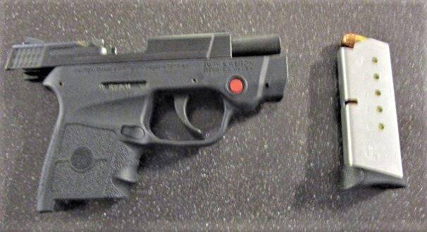 3735138_web1_ptr-AirportGun-041321