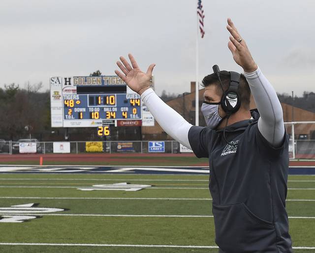 Urged not to apply at Pine-Richland, coaches statewide pledge support for ousted coach Eric Kasperowicz