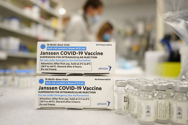 Half of U.S. adults have received at least one covid-19 shot<span class="headline-video">Video <i class="fa-solid fa-circle-play"></i></span>