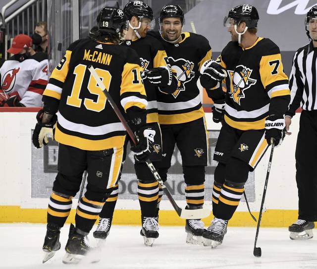 3763758_web1_ptr-PensDevils01-042121A