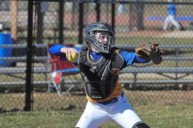 Division I-bound catcher Bella Henzler is big hit for Hampton