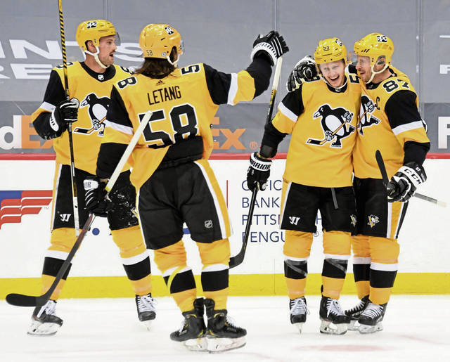 3781691_web1_ptr-PensBruins07-042621
