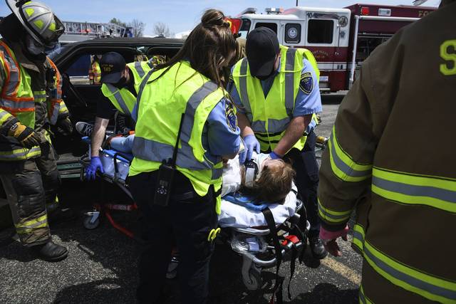 3784459_web1_gtr-mockaccident004-042821