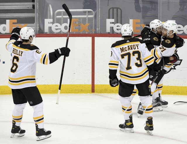 3787476_web1_ptr-PensBruins04-042821