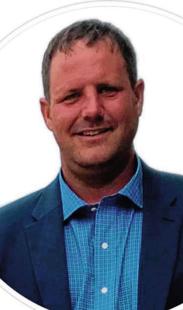 3804709_web1_gtr-NorwinSchoolBoardBrianCarlton