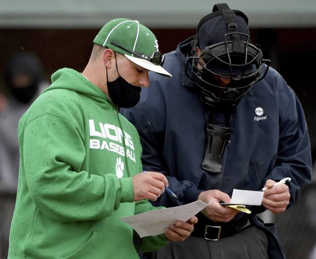 South Fayette baseball coach makes clutch catch