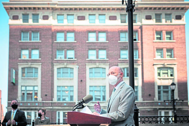 3821482_web1_Tom-Wolf-042621