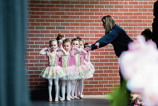 3830054_web1_GTR-LO-SpringBallet-1-050921