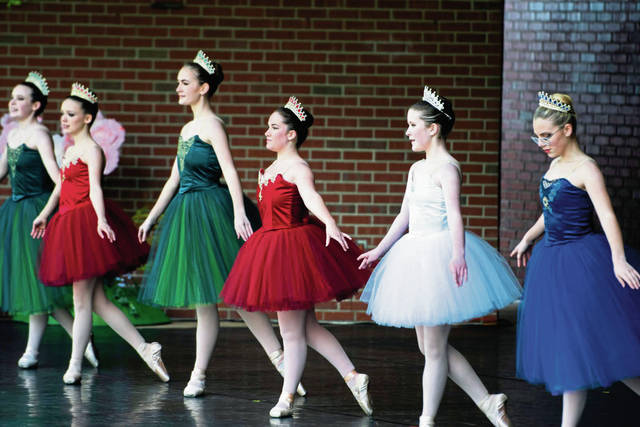 3830054_web1_GTR-LO-SpringBallet-4-050921