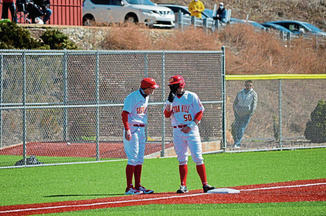 3830194_web1_gtr-SetonHillbaseball