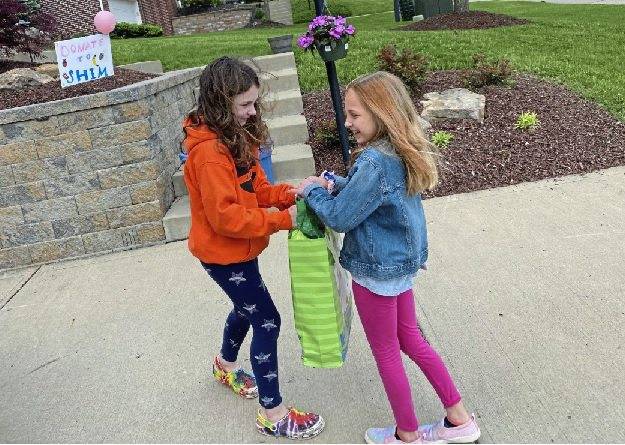 3836330_web1_BPJ-GirlFoodDrive3-052021