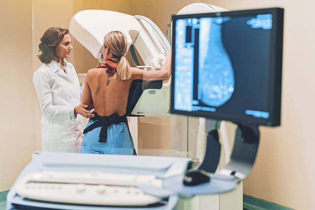 3845330_web1_WEB-breastcancer-mammogram