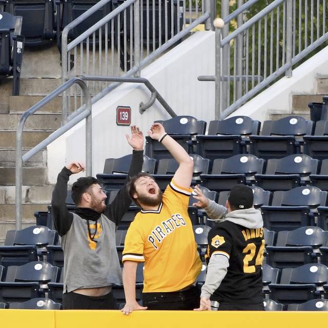3846466_web1_gtr-BucsGiants08-051421