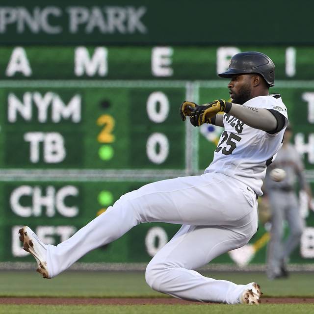 3851555_web1_gtr-BucsGiants04-051521