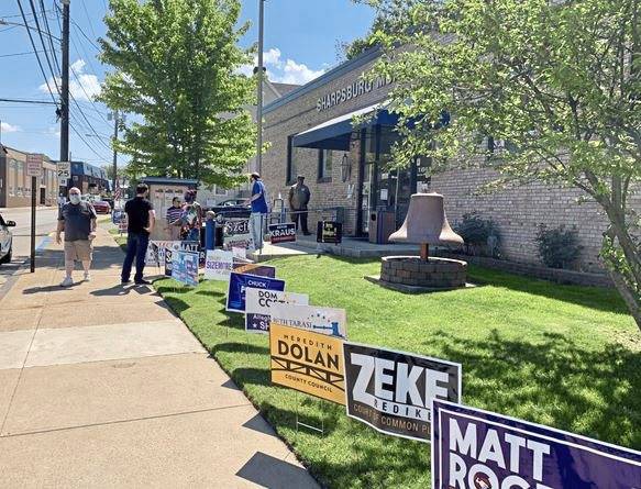3863786_web1_her-lo-electionpic2-052721