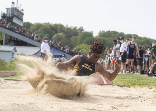 Quick corrections lead North Allegheny’s Taylor to WPIAL triple jump title
