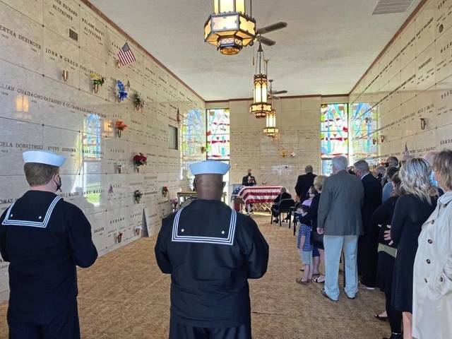 3876387_web1_ptr-militaryfuneral125