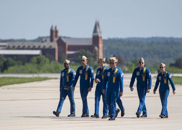 3888196_web1_gtr-BlueAngelPreShow006-052821
