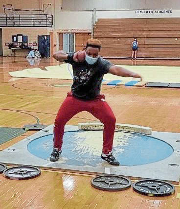 Penn Hills shot putter goes back to basics, hits PIAA qualifying mark